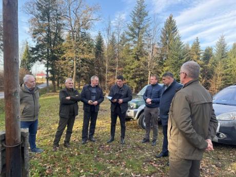 Nadleśnictwo Andrychów po raz kolejny wspiera samorządy w remoncie dróg gminnych